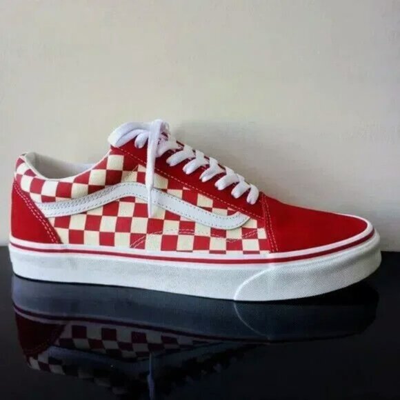 Vans Women's Old Skool Primary Check Suede/Canvas Sneaker in Awesome Racing Red - Picture 1 of 10